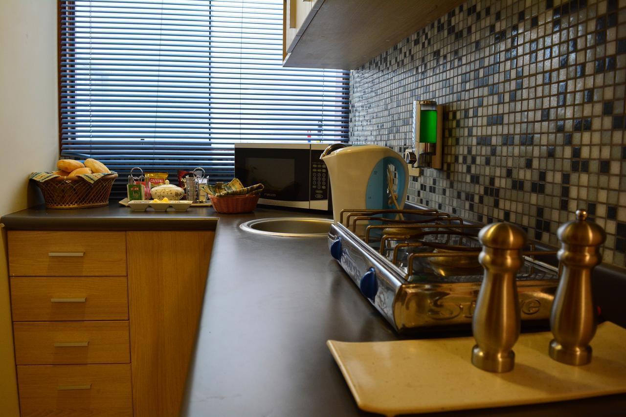 Kangaroo Wasi Airport Bed & Breakfast Lima Exterior photo