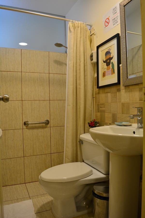 Kangaroo Wasi Airport Bed & Breakfast Lima Exterior photo